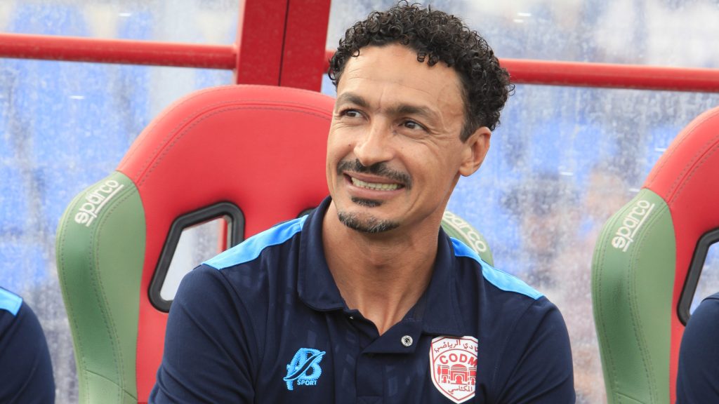 بعد التعاقد مع عبد اللطيف جريندو الكوديم يفسخ عقد المدرب المساعد إدريس السويط بالتراضي